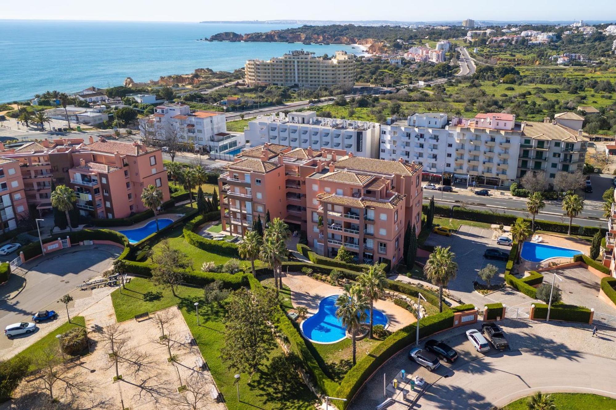 Serene Ocean 1 Bdr Apartment With Patio By Lovelystay Portimão Exteriör bild